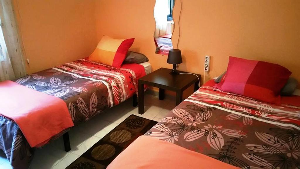 Barcelona Nice & Cozy Residencia De Estudiantes Εξωτερικό φωτογραφία